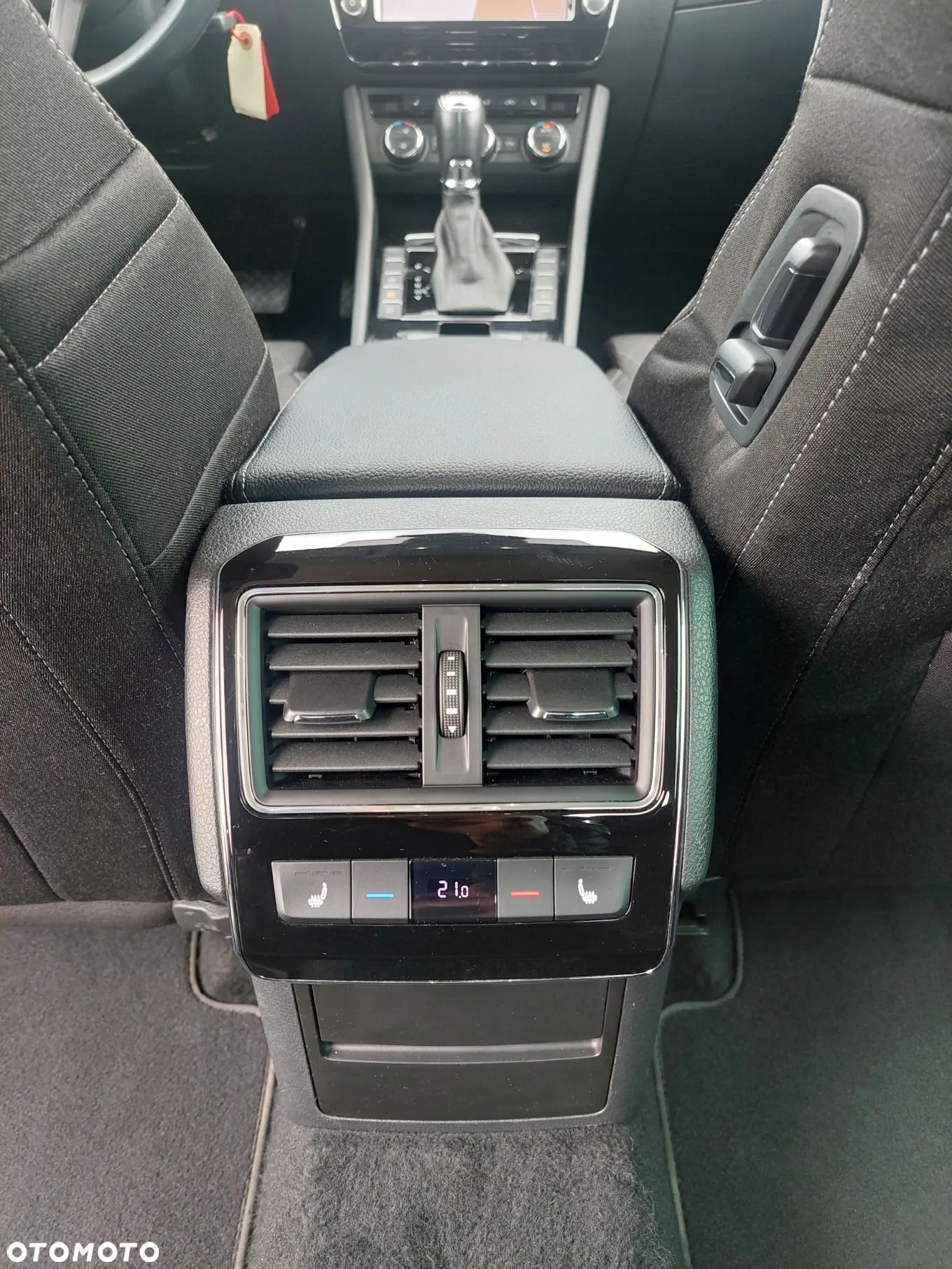 Skoda Superb 2.0 TDI Style DSG - 30