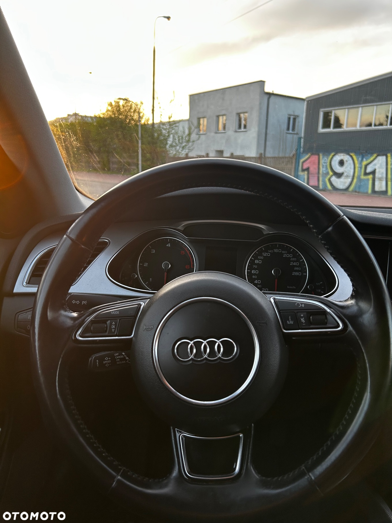 Audi A4 Avant 2.0 TDI - 10