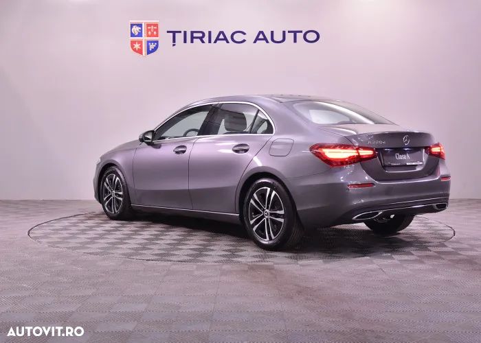 Mercedes-Benz A 220 d 4Matic 8G-DCT - 3