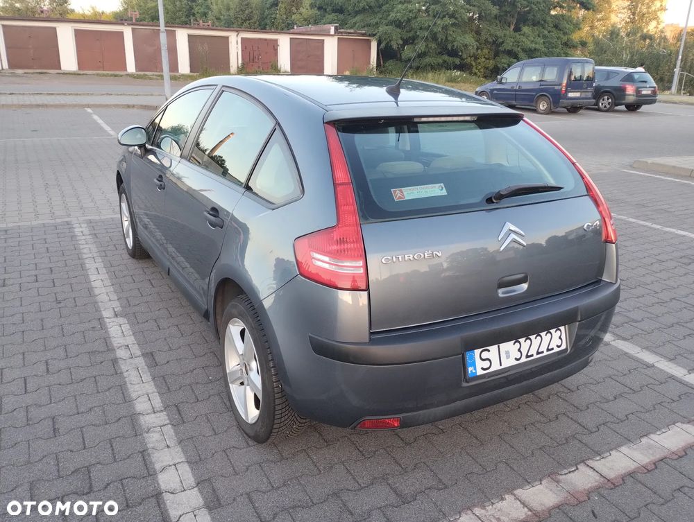 Citroën C4 1.4 16V Impress - 5