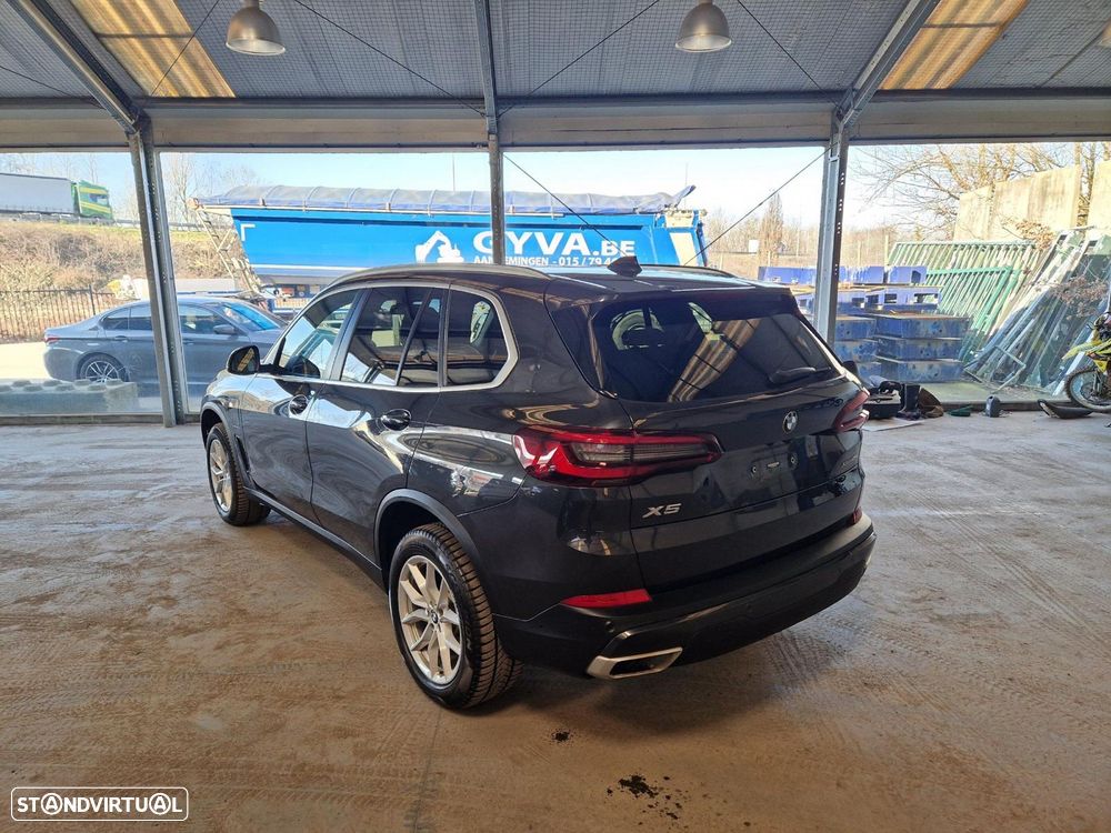 BMW X5 xDrive45e - 18