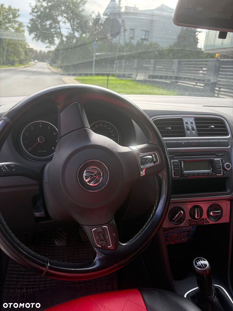 Volkswagen Polo 1.4 16V Highline - 10
