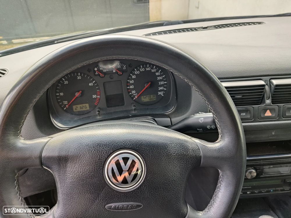 VW Golf - 5