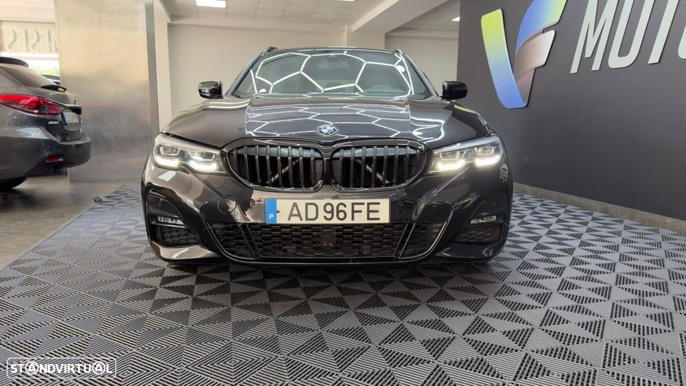 BMW 330 e Pack Desportivo M Pro Auto - 13