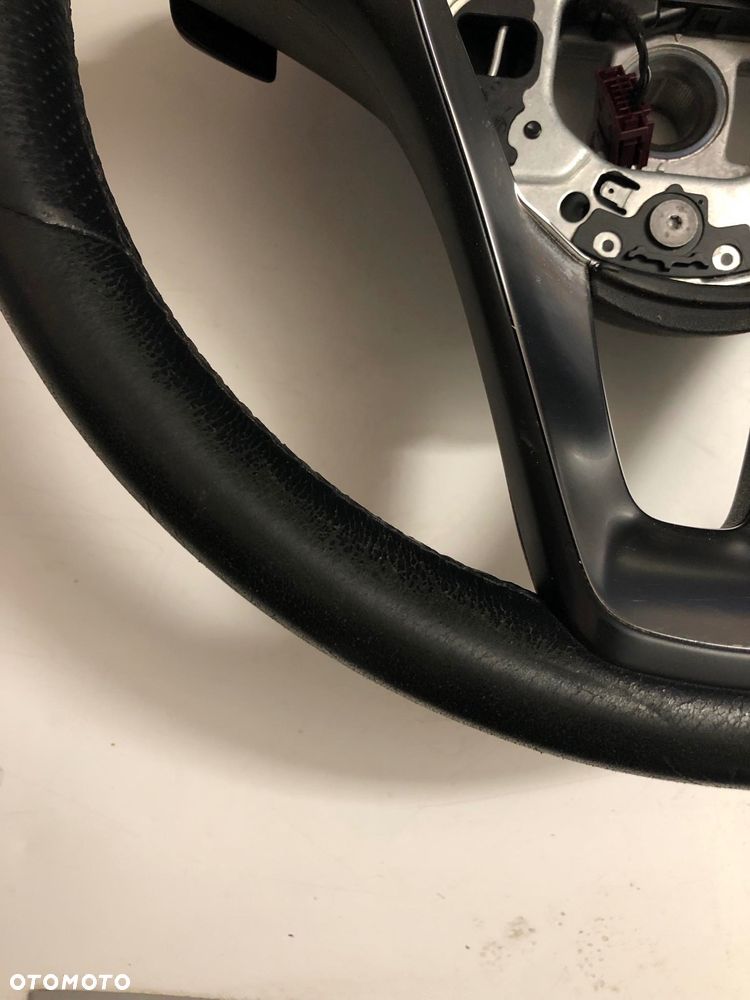 MERCEDES W213 KIEROWNICA SKORA ŁOPATKI A0004607103 - 2