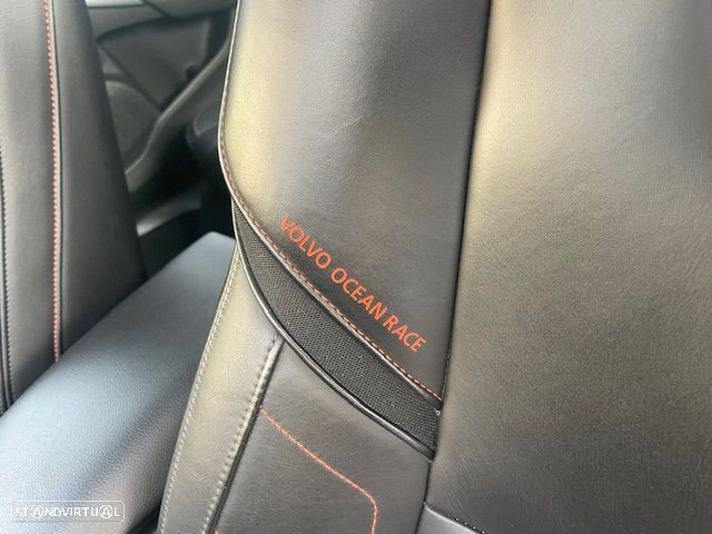 Volvo V40 1.6 D2 VOR - 24