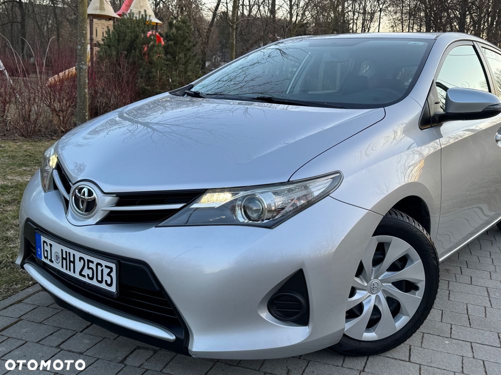 Toyota Auris 1.33 Dual-VVT-i Cool - 6