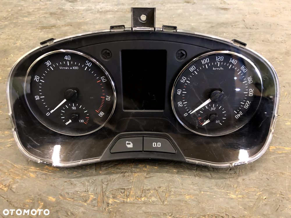 SKODA FABIA II LIFT ROOMSTER 1.2 TSI BENZYNA LICZNIK ZEGARY 5J0920841E EUROPA - 1