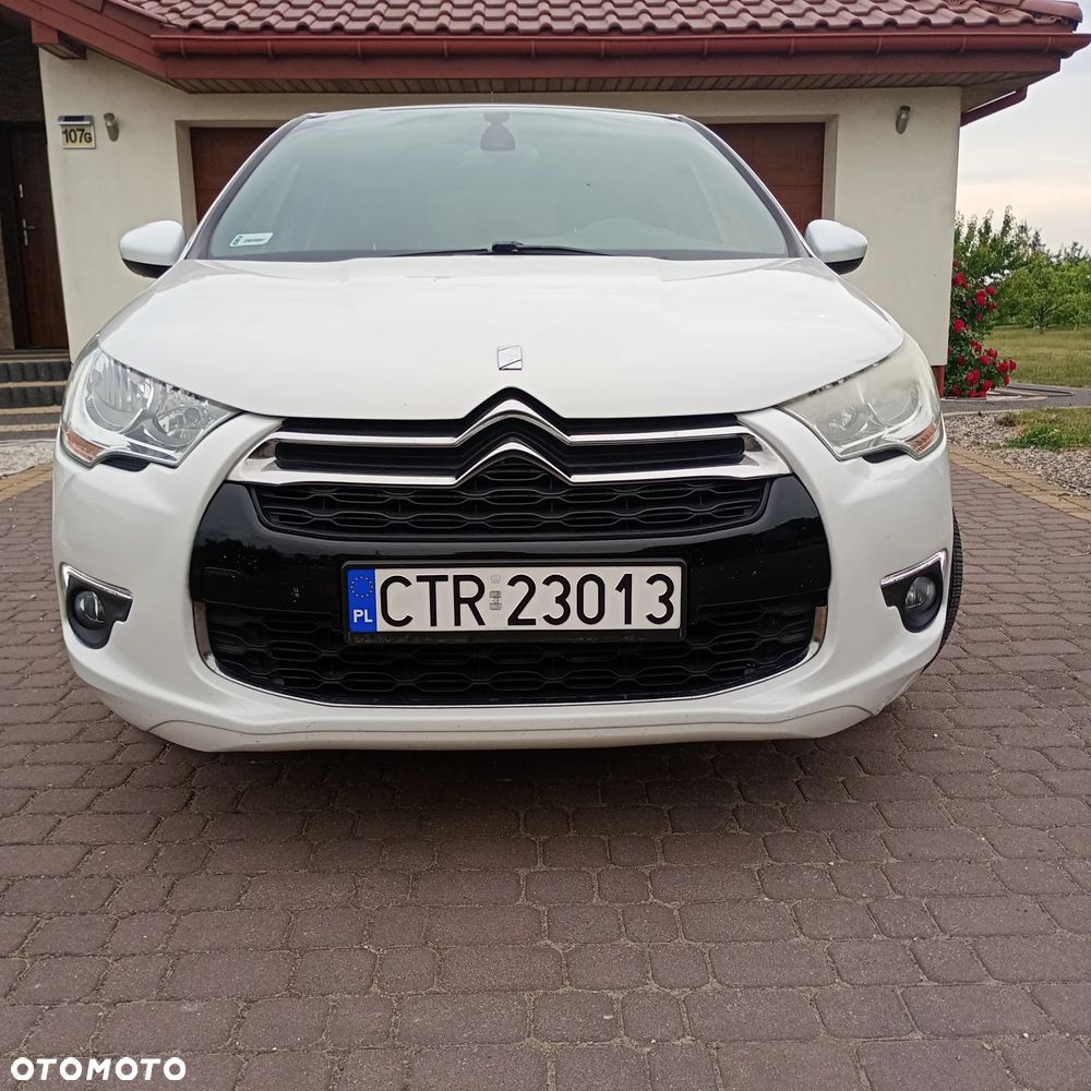 Citroën DS4 e-HDi 115 Chic - 20