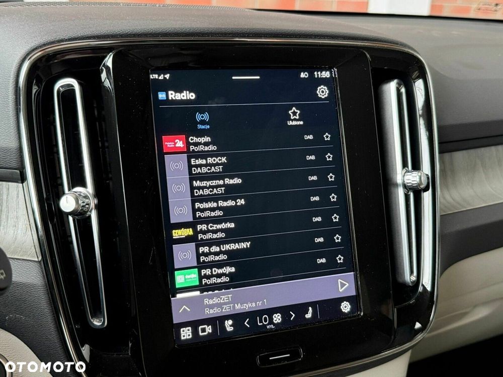 Volvo XC 40 B4 AWD Plus Bright - 27