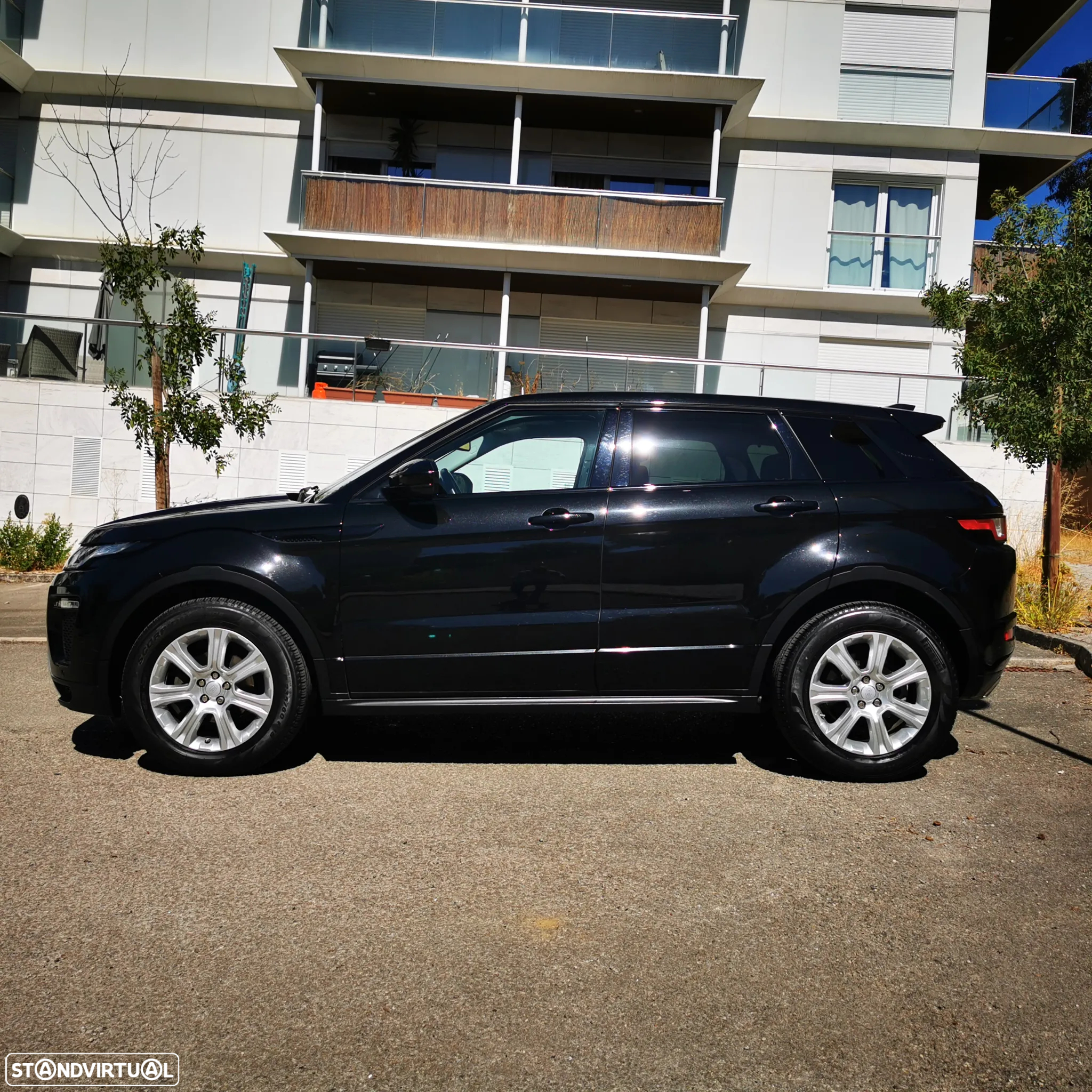 Land Rover Range Rover Evoque 2.0 eD4 SE Dynamic - 23