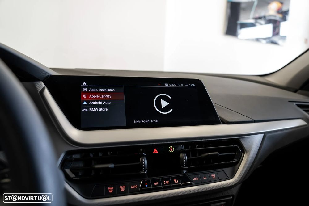 BMW 116 i Aut. Advantage - 19