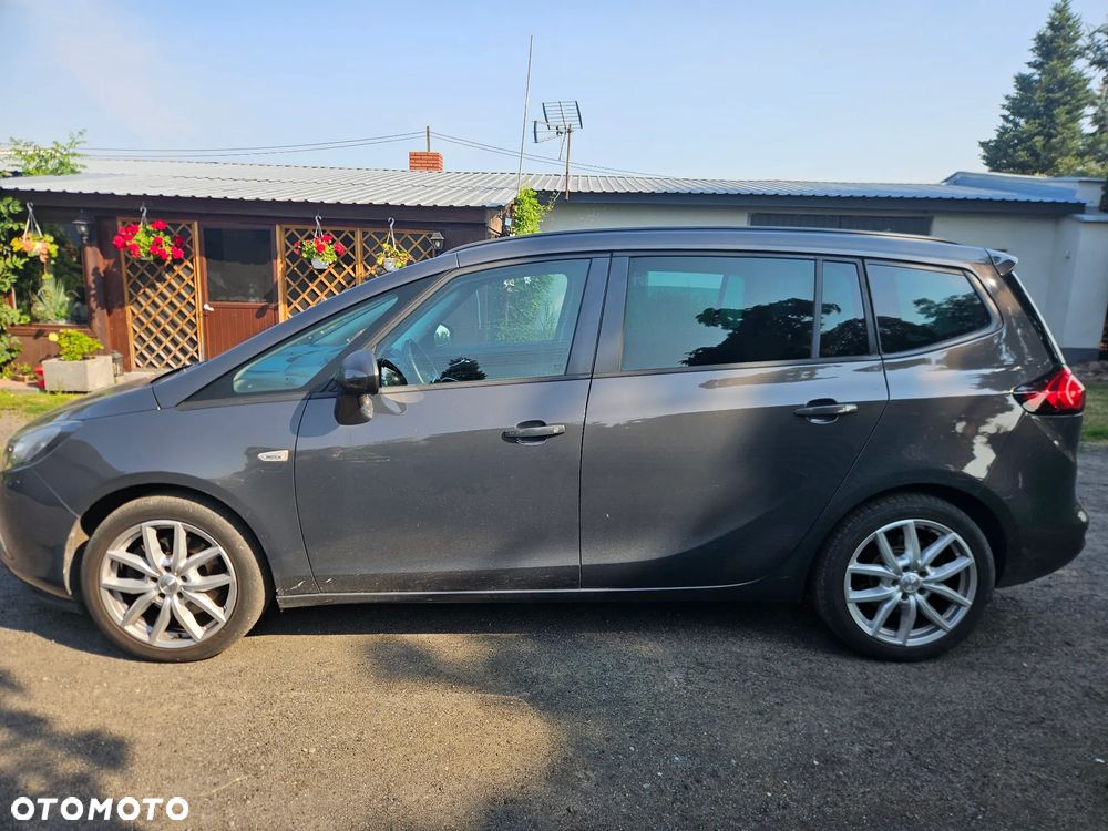 Opel Zafira - 4