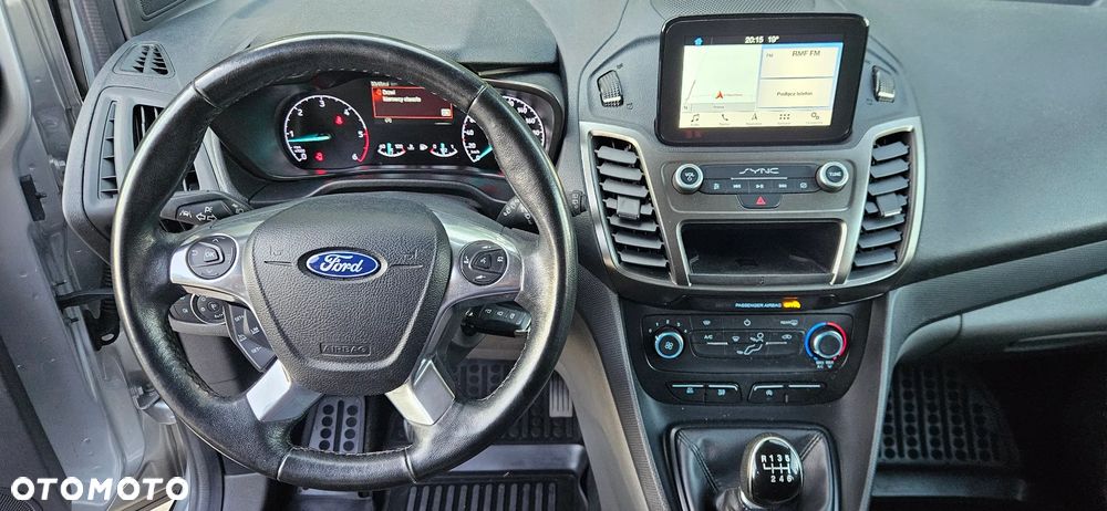 Ford Tourneo Connect Grand - 33