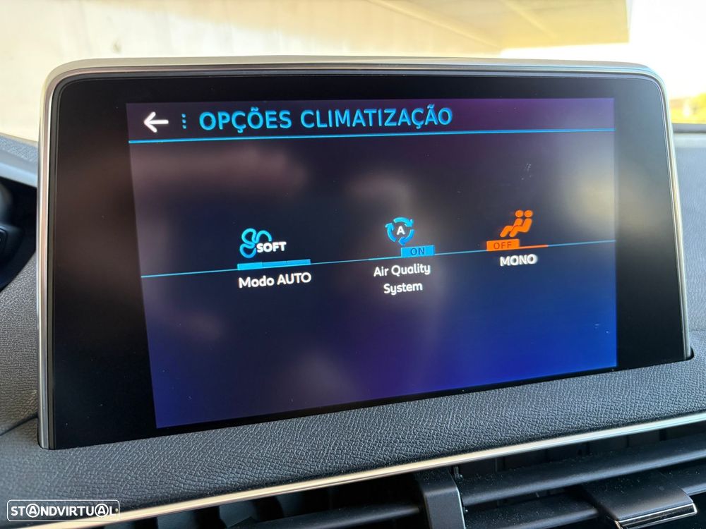 Peugeot 3008 1.2 PureTech GT Line EAT8 - 26