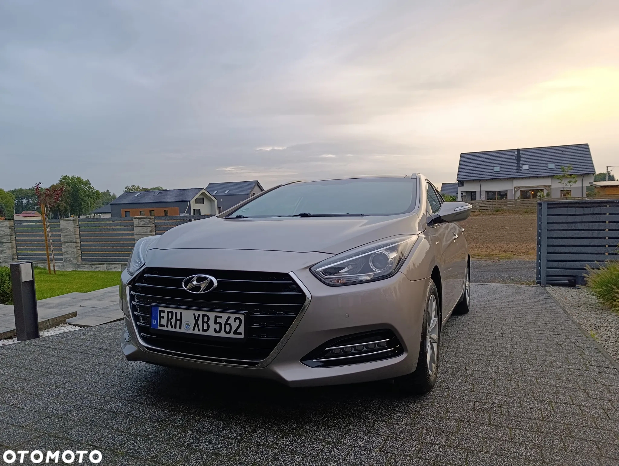 Hyundai i40 1.7 CRDi Comfort DCT - 2