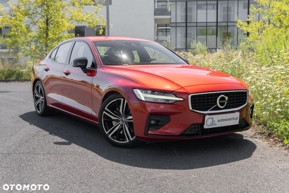 Volvo S60 T5 R-Design - 4