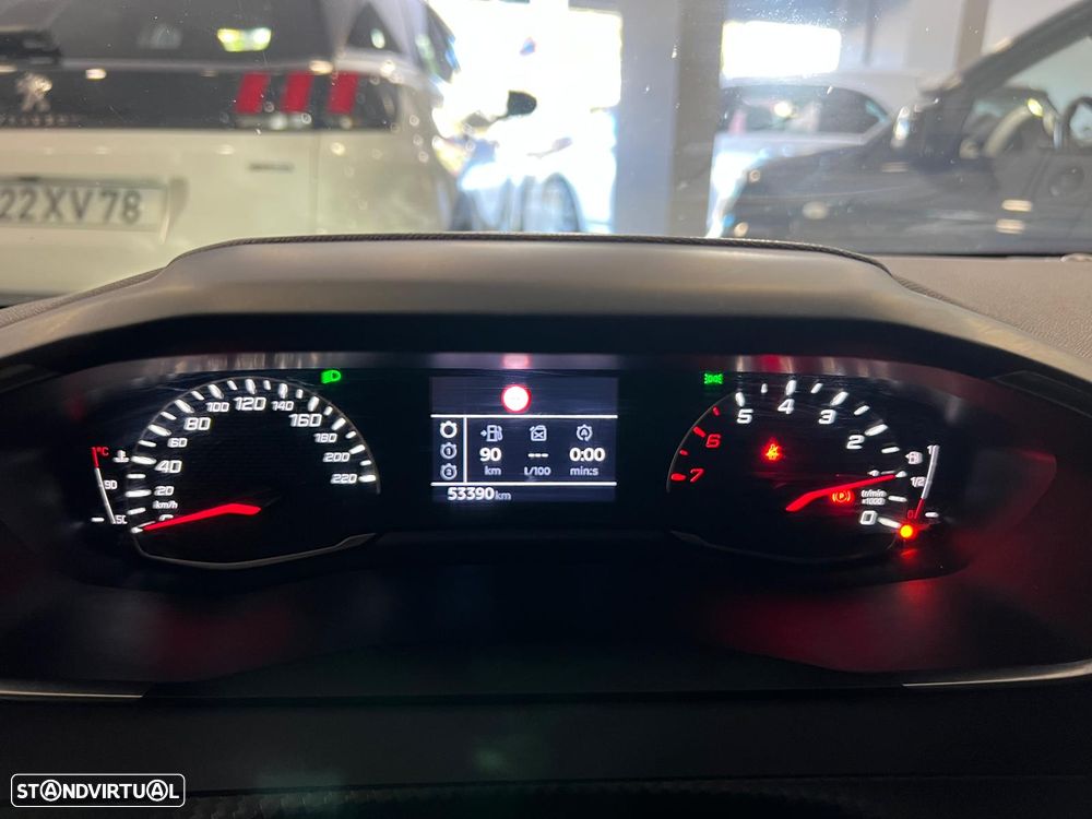 Peugeot 208 1.2 PureTech Active Pack - 17