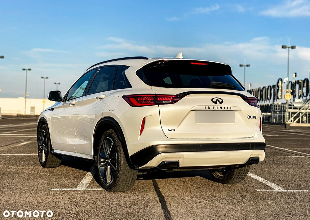 Infiniti Q50 - 3