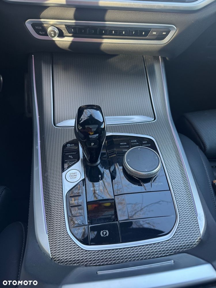 BMW X5 xDrive25d - 8