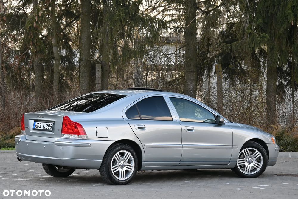 Volvo S60 2.4D5 Momentum - 23
