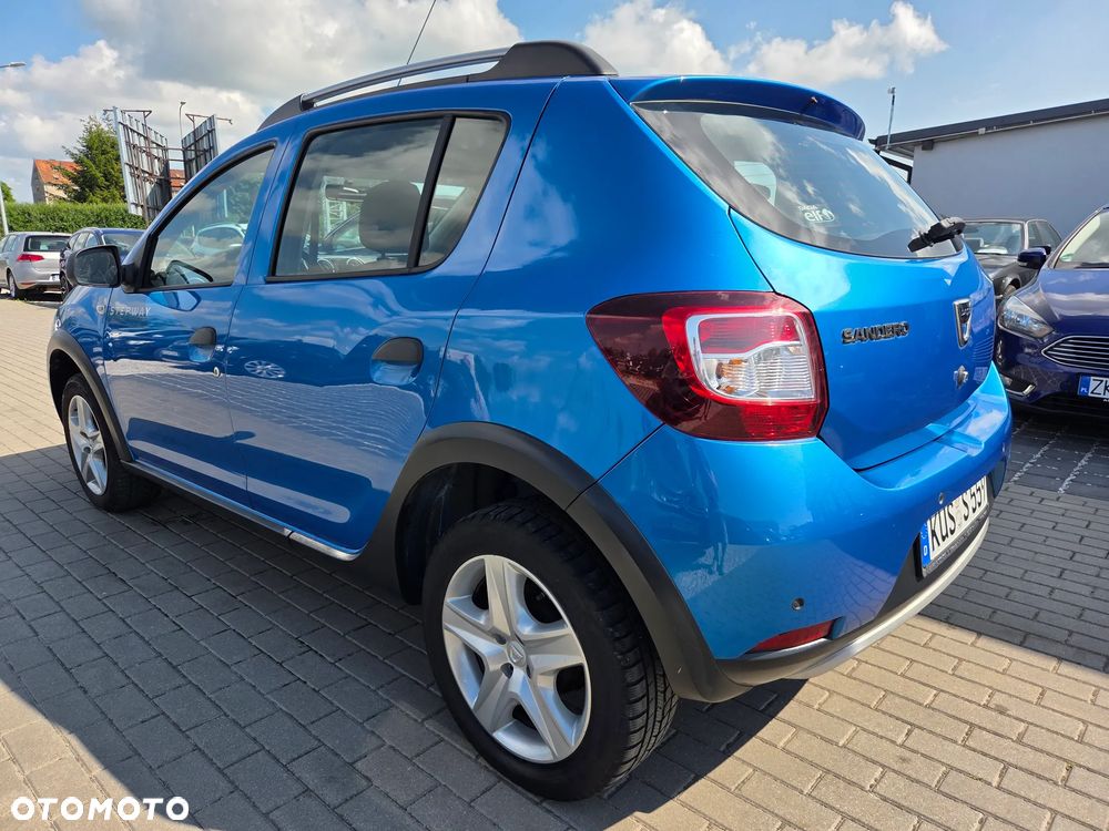 Dacia Sandero TCe 90 Celebration - 4