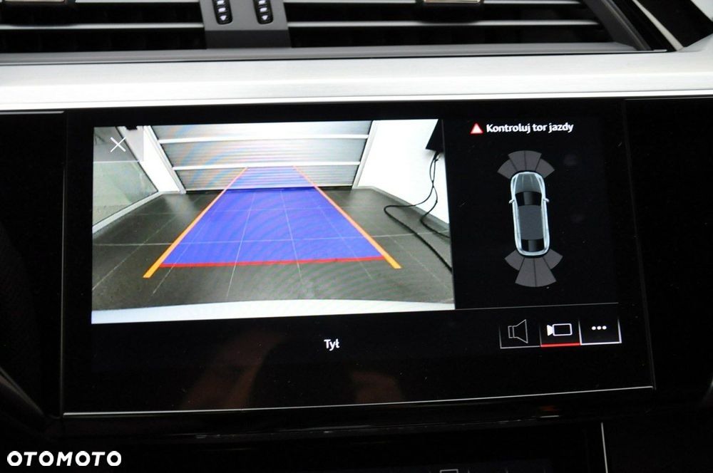 Audi SQ8 e-tron - 36