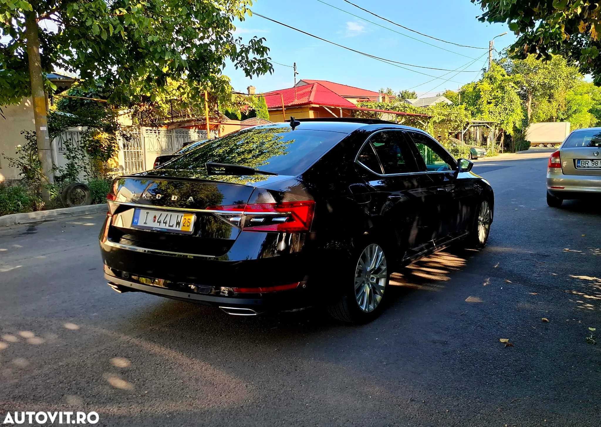 Skoda Superb 2.0 TSI 4x4 DSG L&K - 4