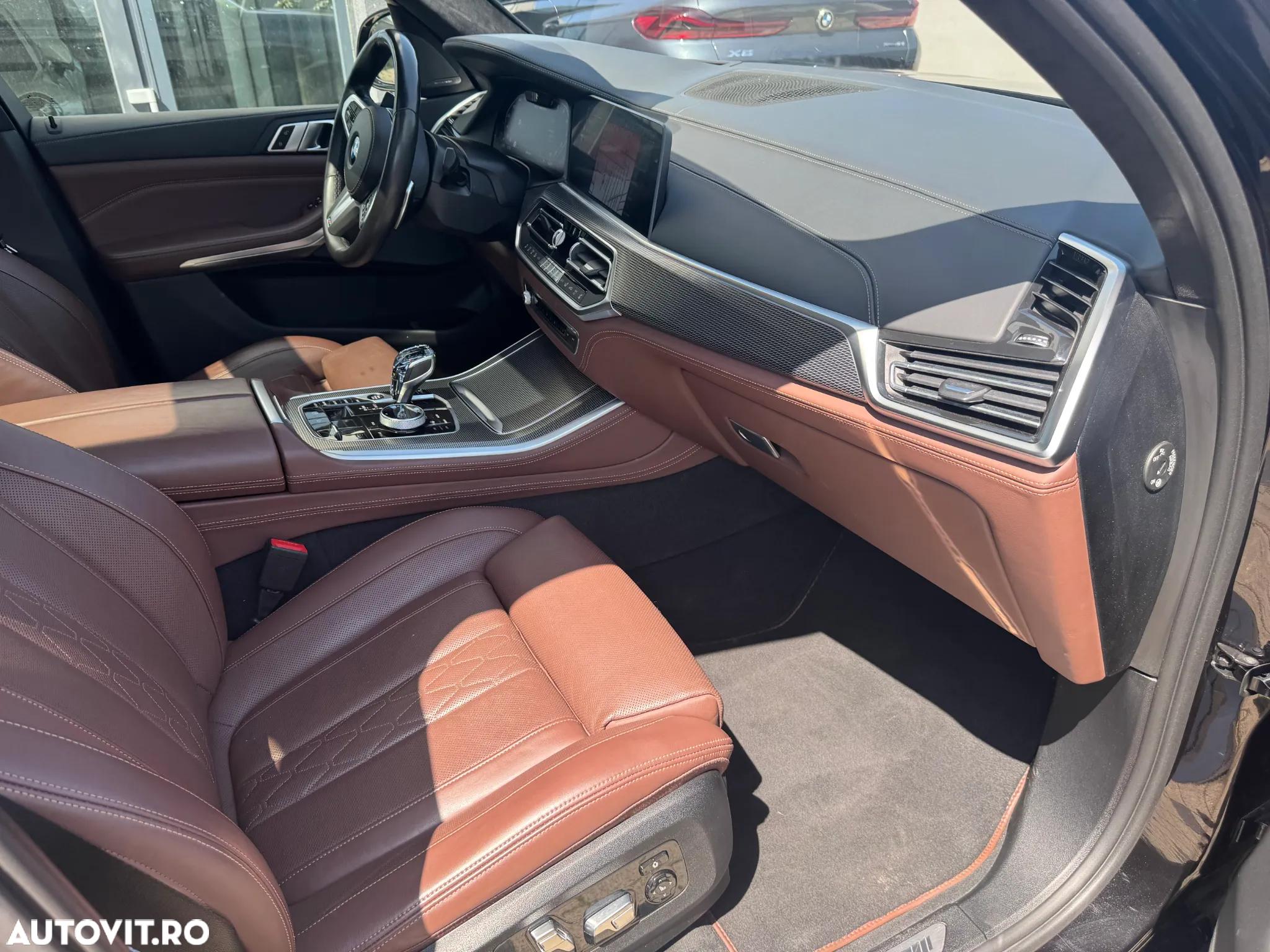 BMW X5 M M50i - 12