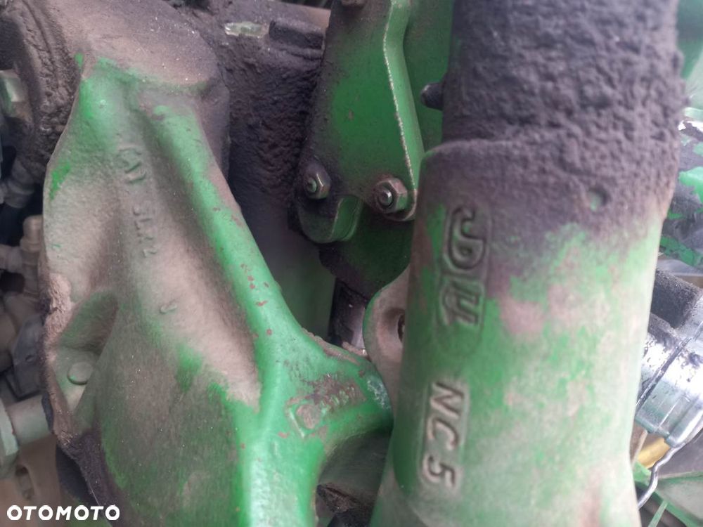 Elementy podnośnika John Deere 6125M - 6