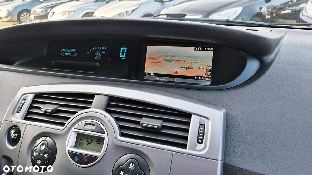 Renault Grand Scenic Gr 2.0 16V Privilege - 39