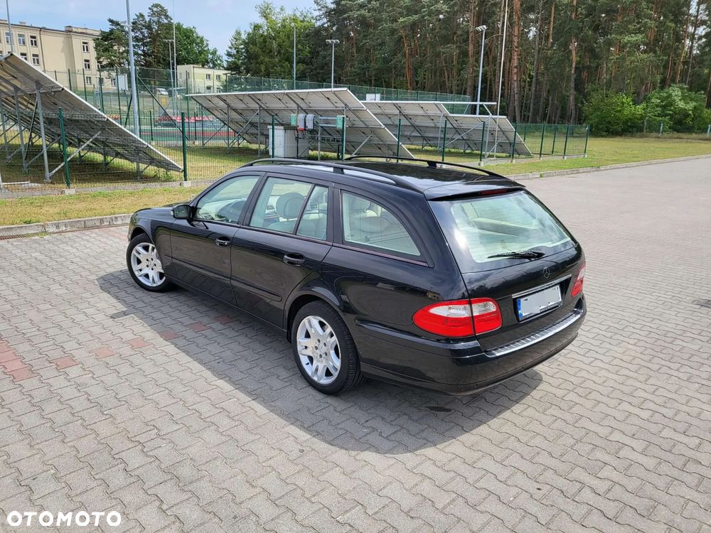 Mercedes-Benz Klasa E 350 4-Matic - 8