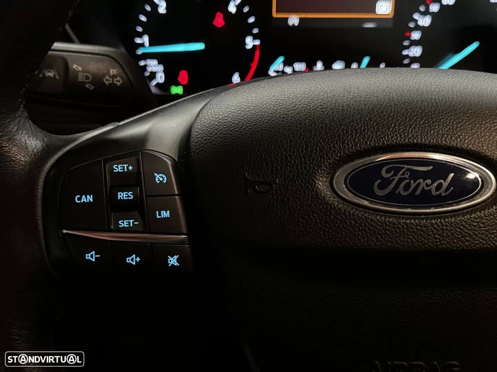 Ford Focus SW 1.5 TDCi EcoBlue Titanium - 23