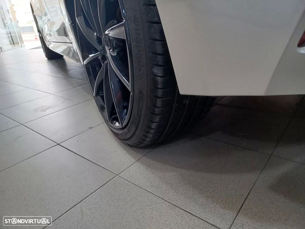 Toyota Corolla 1.2T Comfort+P.Sport - 32