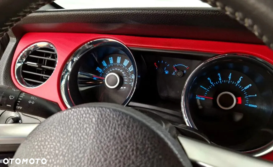 Ford Mustang 3.7 V6 Premium - 25