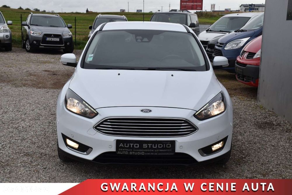 Ford Focus 1.0 EcoBoost Titanium - 24