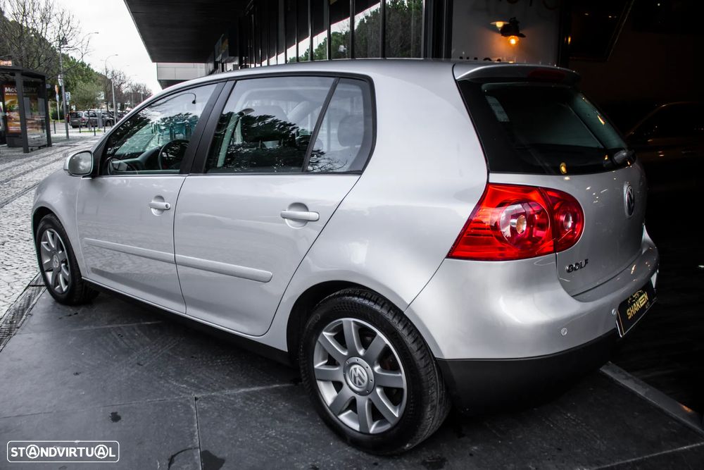 VW Golf 1.6 FSi Confortline - 3