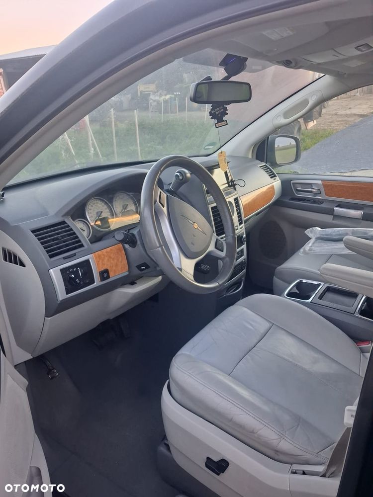 Chrysler Grand Voyager - 6