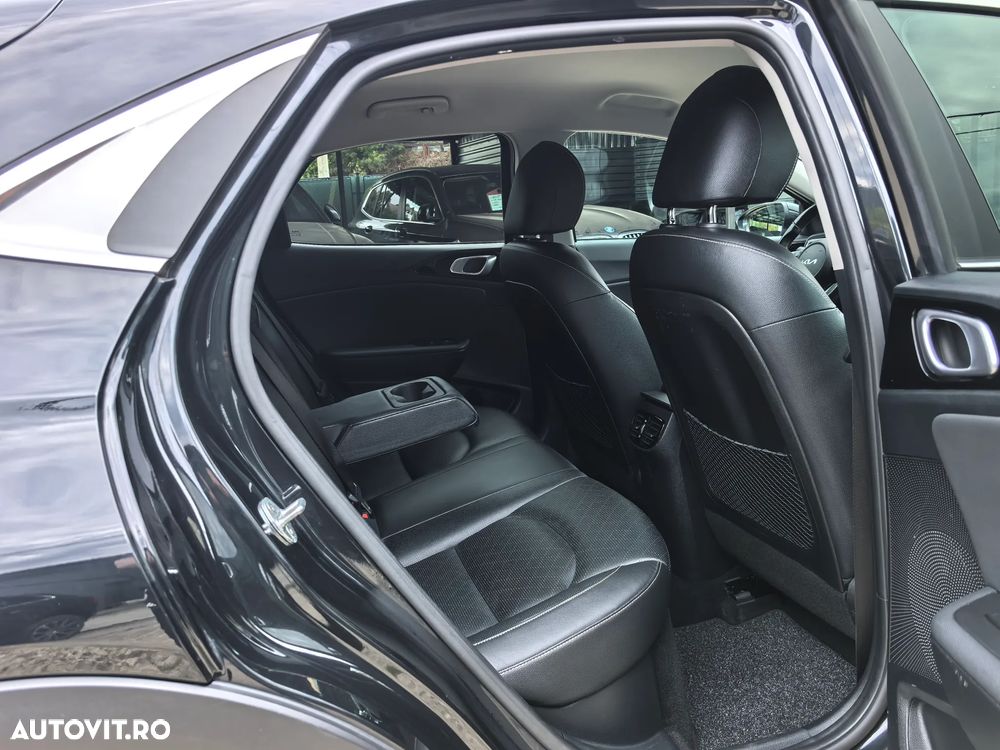 Kia XCeed 1.6 GDI 6DCT PHEV Vision - 16