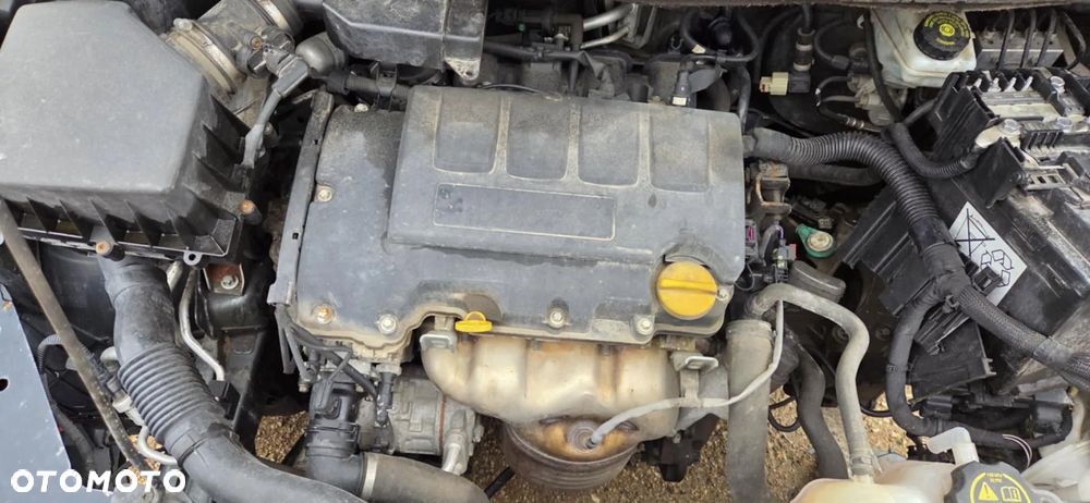 OPEL CORSA E Z10D słupek próg prawy 5 drzwi - 4