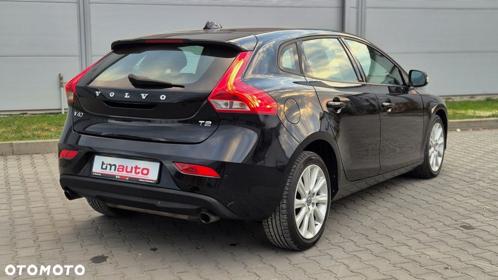 Volvo V40 T3 Momentum - 34
