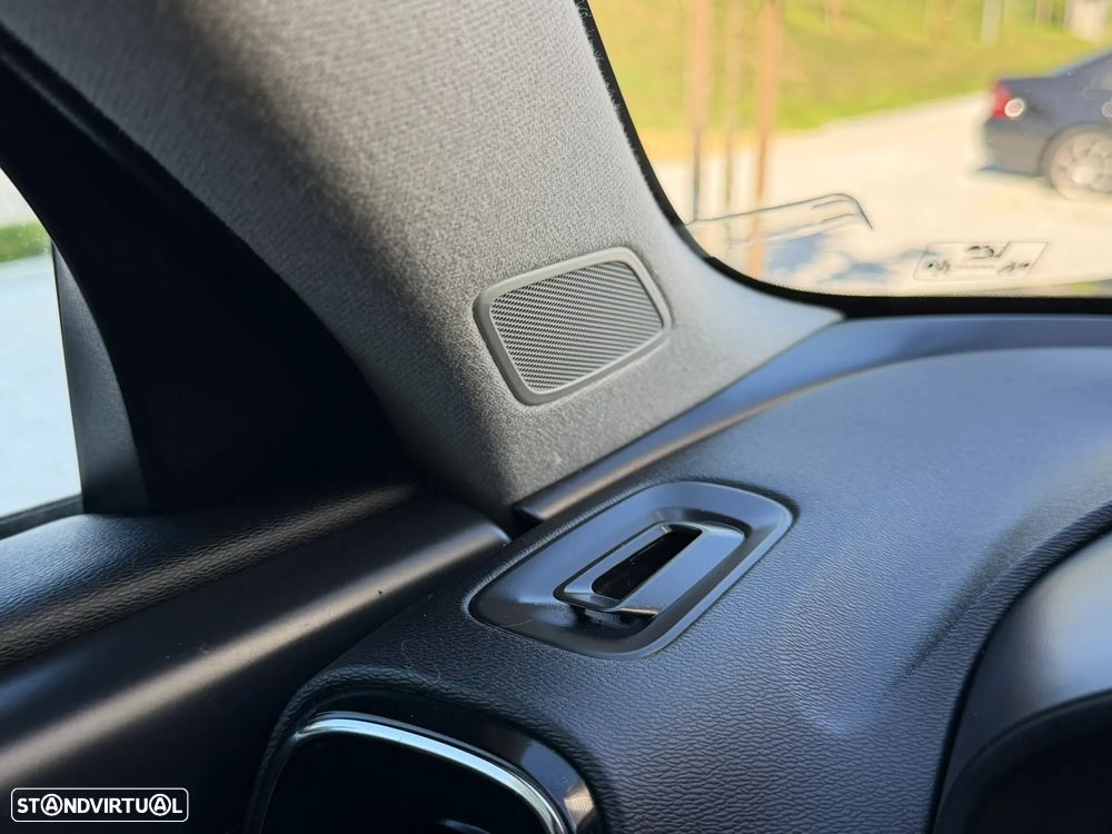 Volvo XC 40 T3 Momentum - 17