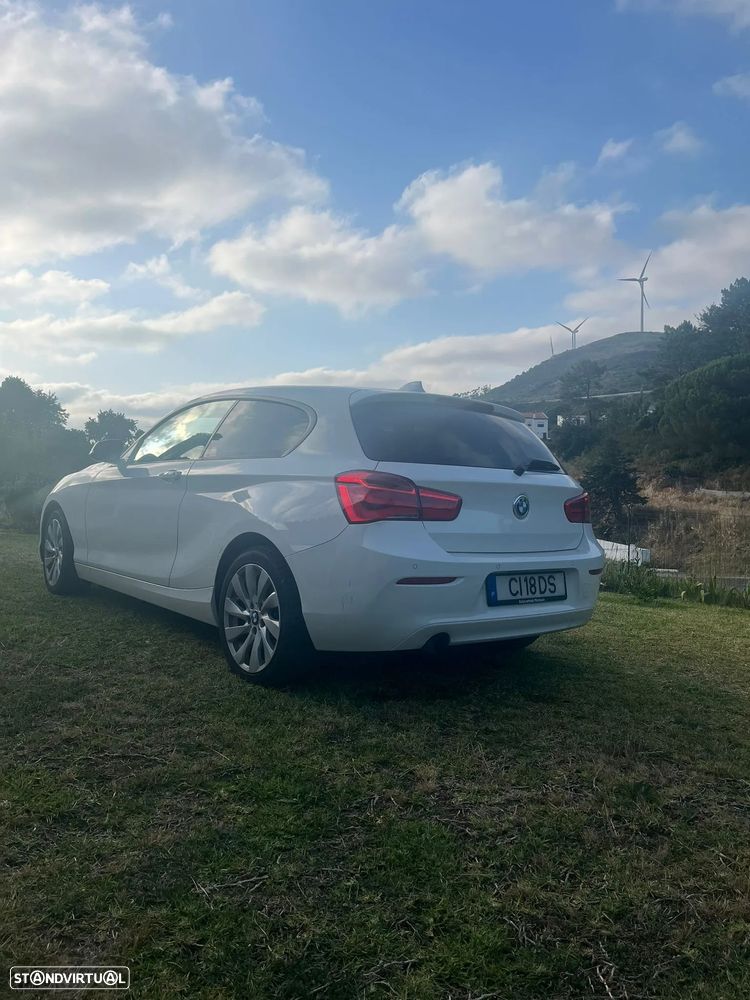 BMW 118 i Line Sport - 3