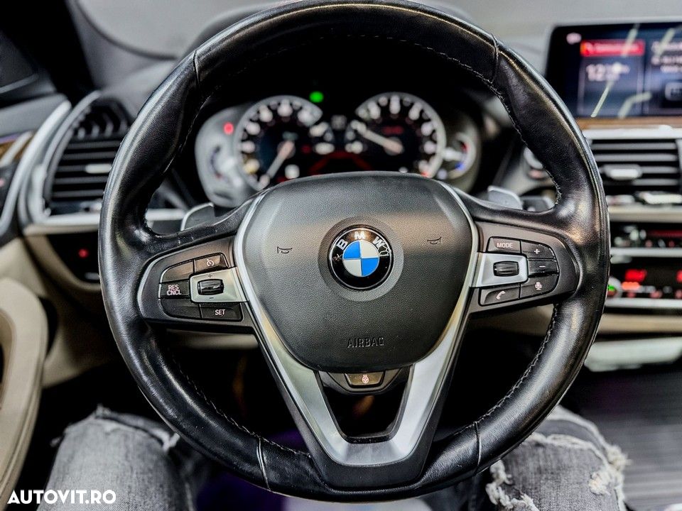 BMW X3 xDrive30i Aut. Luxury Line - 7