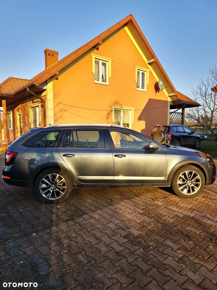 Skoda Octavia Scout 2.0 TDI 4x4 DSG - 14