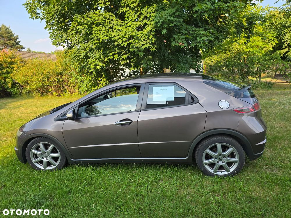 Honda Civic 1.8 Comfort - 2
