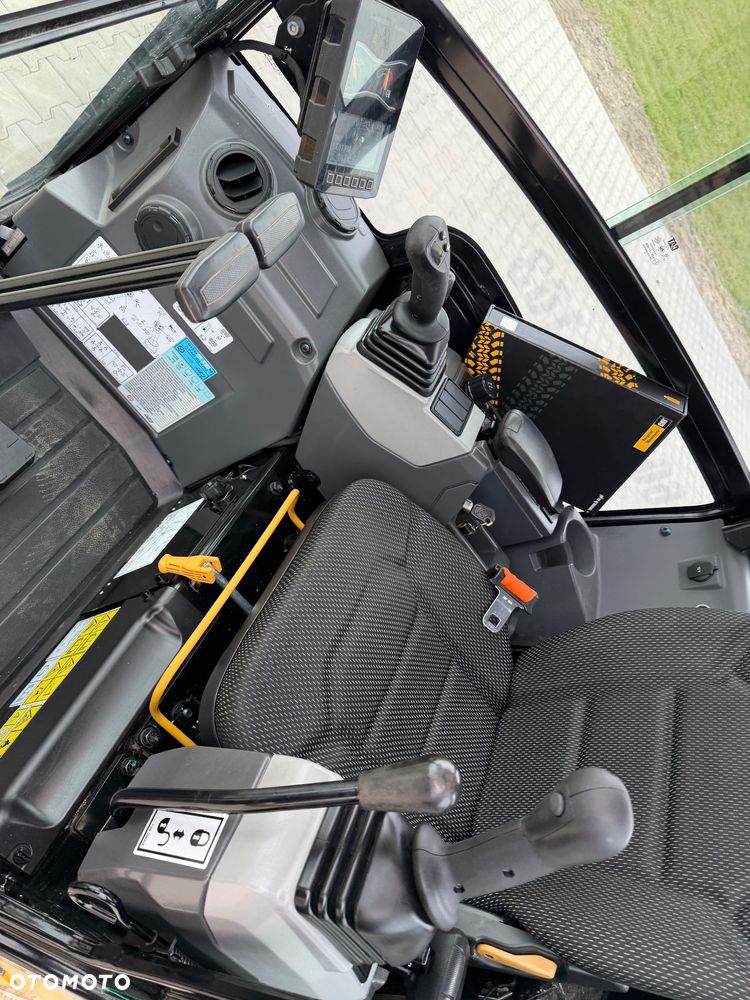 Caterpillar 301.8 - 9