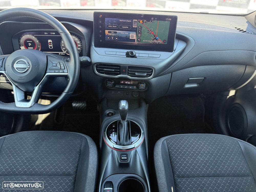 Nissan Juke 1.0 DIG-T N-Connecta NAV. DCT - 25