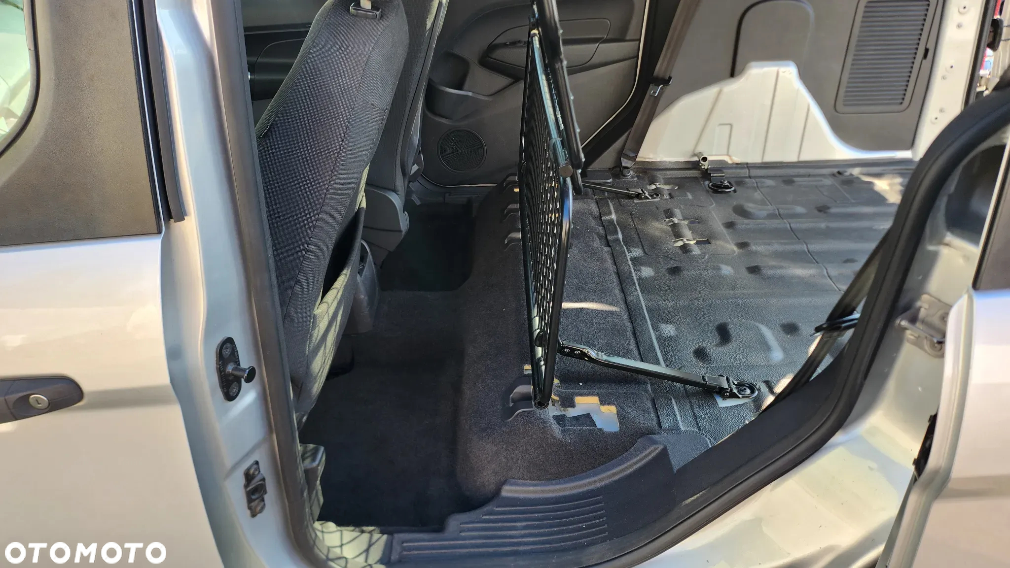 Ford Transit Connect 220 L1 Trend - 17