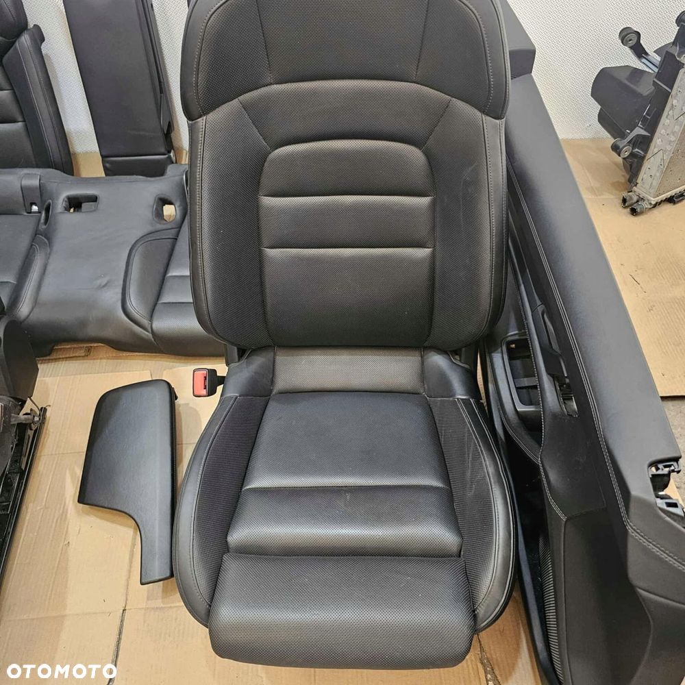 porsche taycan 9j1 fotele siedzenie kanapa wnętrze boczki podłokietnik - 4